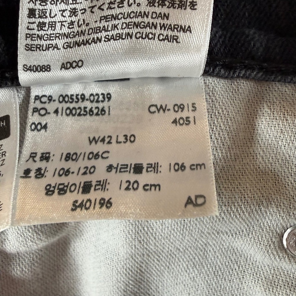 Levi 559 Relaxed Straight Jeans W42 L30 Black Faded Denim Pants 00559-0239 - Picture 9 of 9